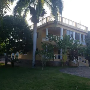 4-bedroom-villa-security-private-pool-ocean-view.greaterantilleshotels.net/